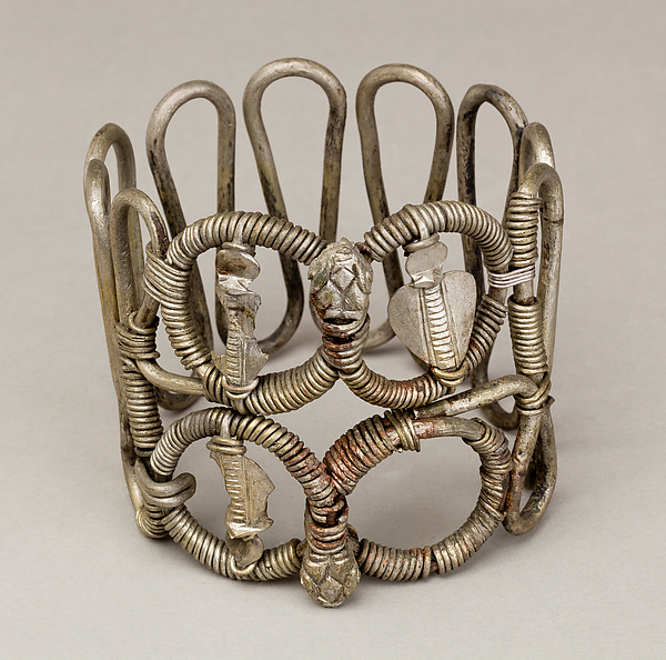 Bracelet or armlet with uraei by an unrecorded maker, The Metropolitan Museum of Art