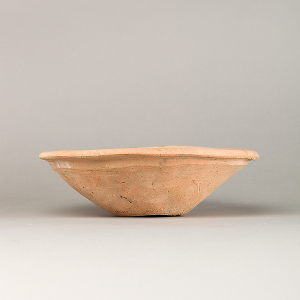 Bowl with flattened rim