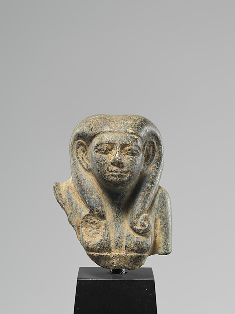 Upper half of a woman from a pair or group statue