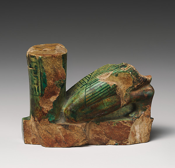 Fragmentary statuette of kneeling King Shabaqo