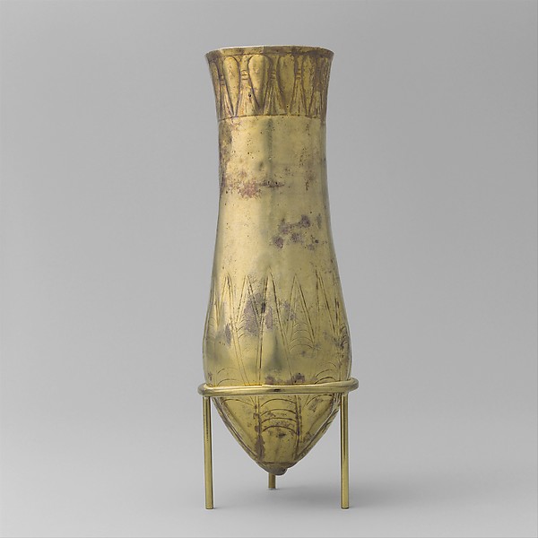 Situla with floral decoration