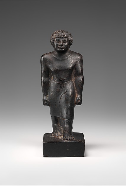 Statuette of an Official Who is a Dwarf