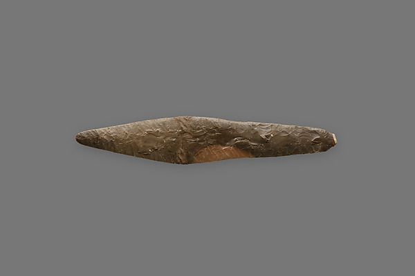 Rhomboid-Shaped Bifacial Knife