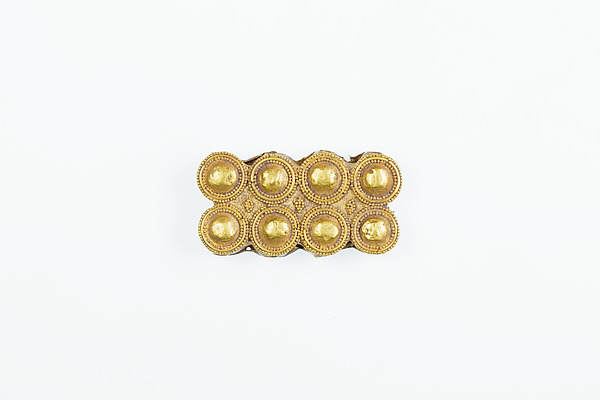 Broad collar spacer
