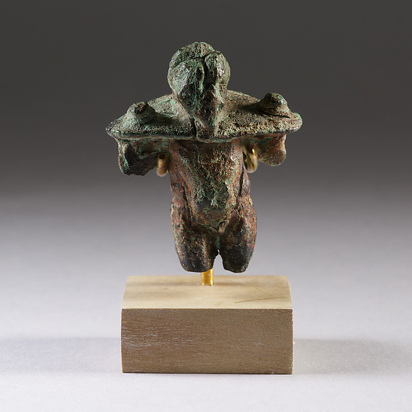 Figure imprisoned by a restraint, 332–30 BCE