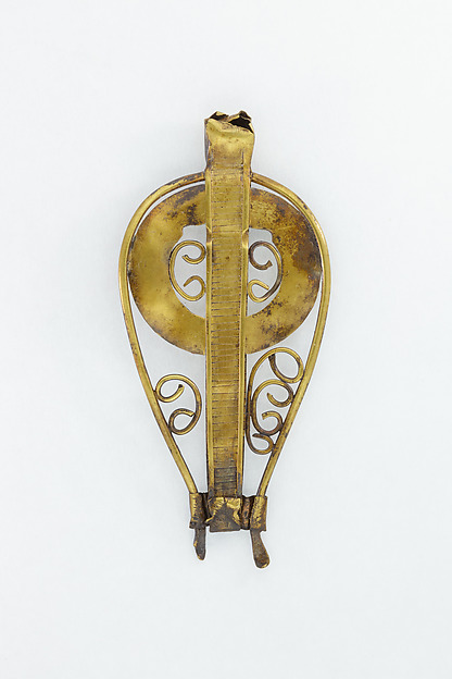 Pendant in the Shape of an Uraeus by an unrecorded maker, The Metropolitan Museum of Art