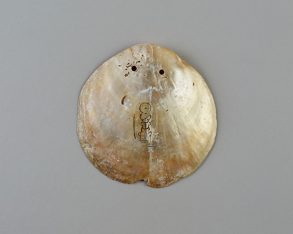 Shell Inscribed with the Cartouche of Senwosret I by an unrecorded maker, The Metropolitan Museum of Art