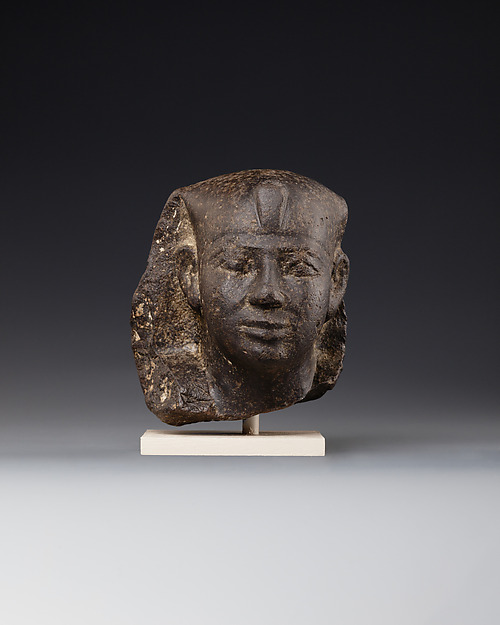 Royal head from a small statue, ca. 2246–2152 BCE