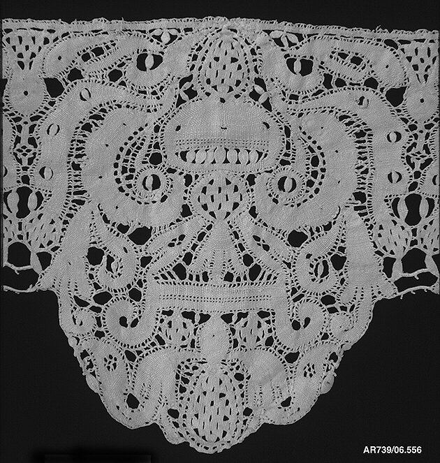 Bobbin lace border with scallops | Italian | The Metropolitan Museum of Art