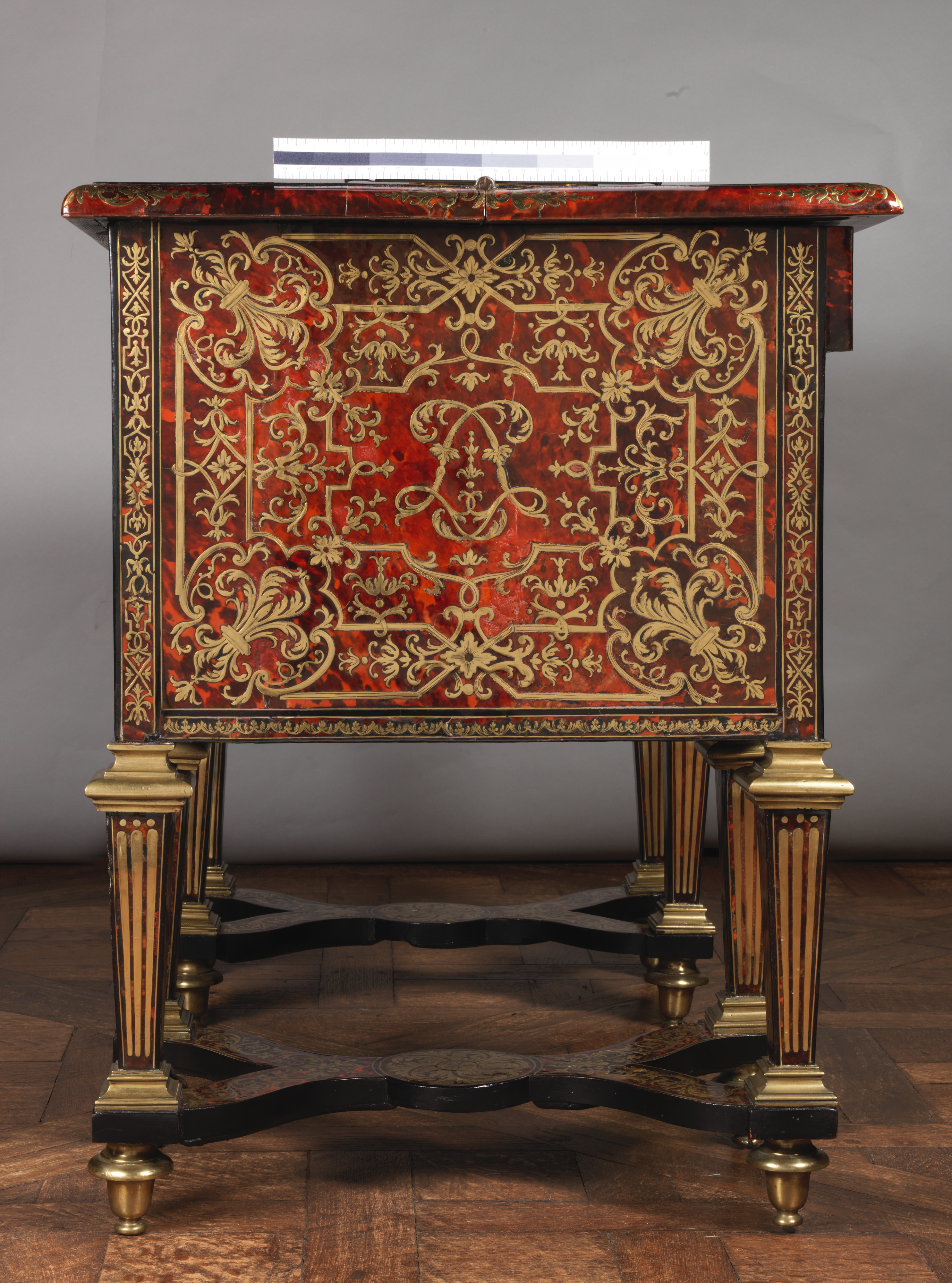 Louis XIV desk, The Duchesse de Bourgogne Bureau