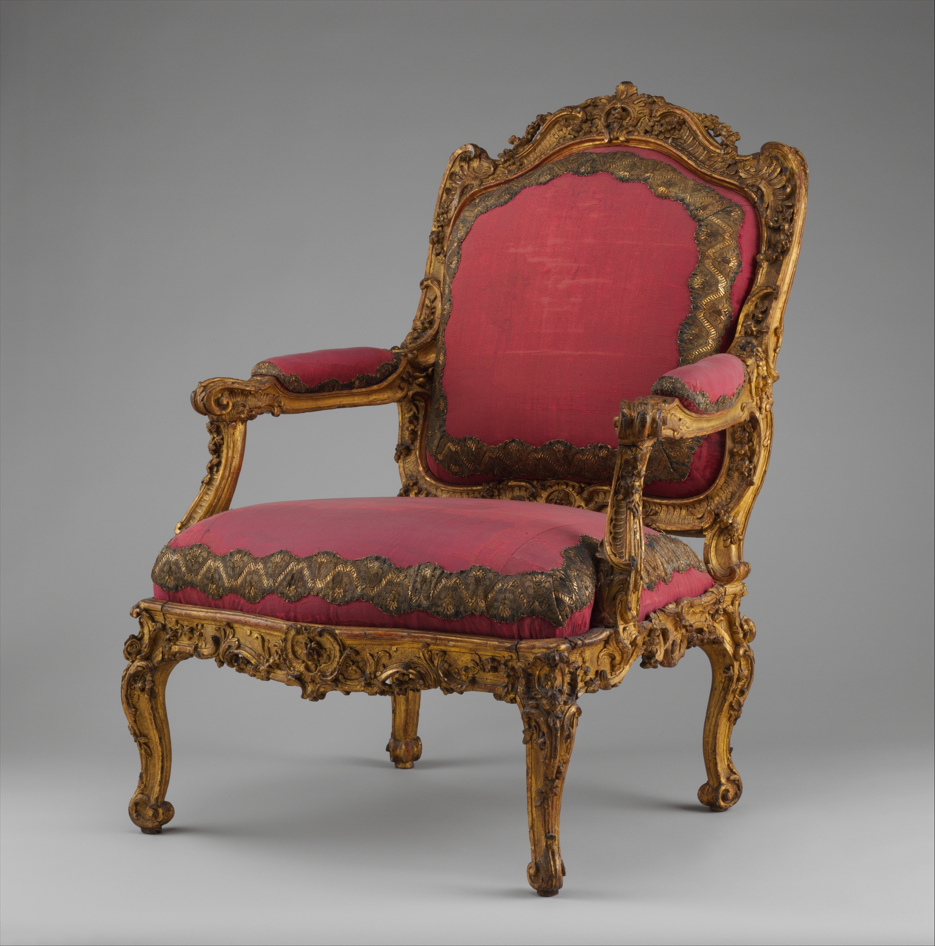 1900s Antique French Rococo Louis XV Style Asymmetrical Fauteil Arm Chair -  a Pair