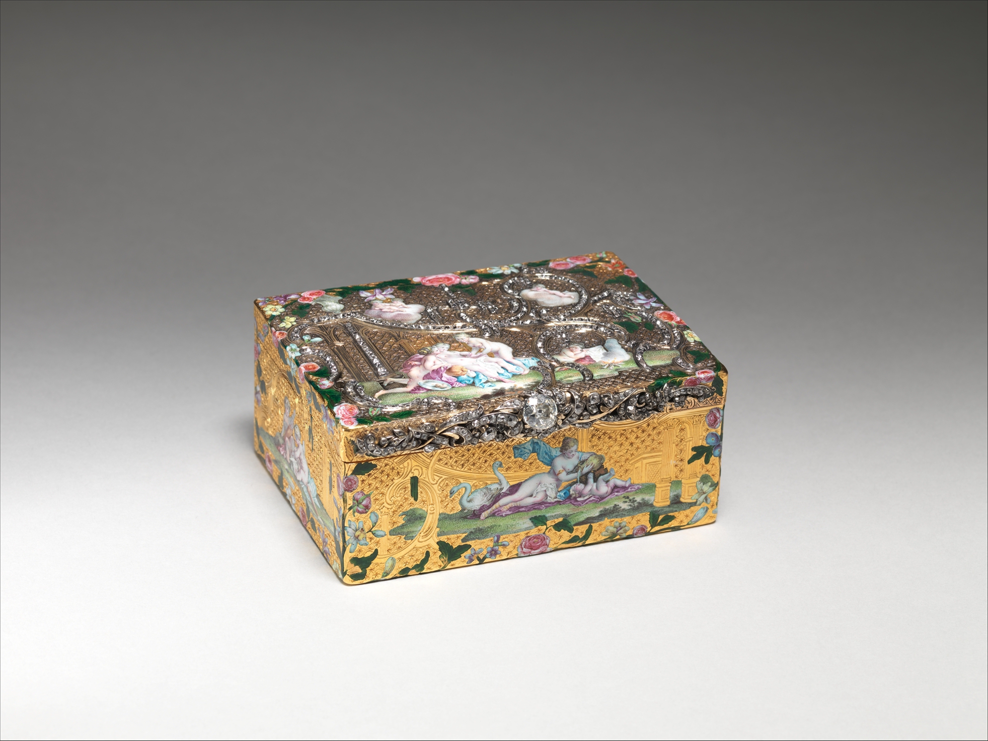 File:Snuff Container, Central Africa, Brücke Museum Berlin, 64986, view  d.jpg - Wikimedia Commons