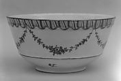 Bowl, Ludwigsburg Porcelain Manufactory German, Hard-paste porcelain, German, Ludwigsburg