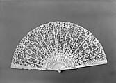 Fan, Lace, mother-of-pearl, gilt, French
