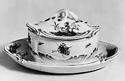 Tureen with covered stand, Charles Loyal, Faience (tin-glazed earthenware), French, Lunéville