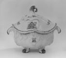 Tureen with cover, Hard-paste porcelain, Chinese, for Danish market
