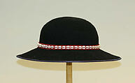 Ensemble, wool, leather, Polish