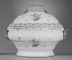 Tureen with cover (part of a service), Hard-paste porcelain, Chinese, possibly for British market