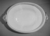 Tureen with cover (part of a service), Hard-paste porcelain, Chinese, possibly for British market