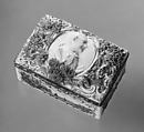 Snuffbox, Fürstenberg Porcelain Manufactory (German, founded 1747), Hard-paste porcelain, silver-gilt mounts, German, Fürstenberg