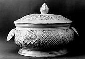 Soup tureen, Salt-glazed stoneware, British, Staffordshire