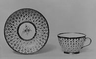 Cup and saucer, Rue Thiroux: Queen's Factory, Hard-paste porcelain, French, Paris