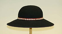 Ensemble, (a, b, e) wool
(c, d, f, g) leather
(h) wood, Polish