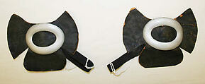 Ensemble, (a) linen
(b) wool
(d, g) cotton
(i, j) silk
(k, l) leather, Swiss