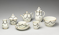 Coffee cups (6) (part of a service), Caughley Factory (British, ca. 1772–1799), Soft-paste porcelain, British, Caughley