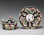 Butter dish with cover and tray, Worcester factory (British, 1751–2008), Soft-paste porcelain, British, Worcester