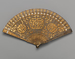 Brisé Fan with Three Representations of Pavilions in Landscapes, Silver, brilliants, Chinese, for the European Market