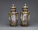 Covered vase, Worcester factory (British, 1751–2008), Soft-paste porcelain decorated in polychrome 
enamels, gold, British, Worcester