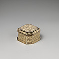 Pair of boxes with covers (part of a toilet service), William Fowle (1658–1684, active 1681–84), Silver gilt, British, London