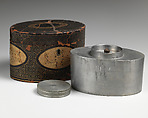 Tea caddy, Lacquer; pewter, British