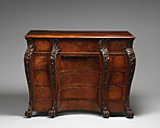 Bureau table (desk), Mahogany and mahogany veneer, British