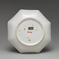 Saucer, Chelsea Porcelain Manufactory (British, 1744–1784), Soft-paste porcelain, British, Chelsea