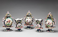 Vase with cover (part of a garniture), Bow Porcelain Factory (British, 1747–1776), Soft-paste porcelain, British, Bow, London