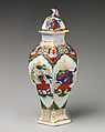 Covered vase (one of a pair), Worcester factory (British, 1751–2008), Soft-paste porcelain, British, Worcester