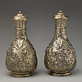 Bottle with cover (one of a pair), Attributed to Thomas Jenkins (active 1668–1708), Gilded silver, British, London
