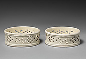 Pair of wine glass stands, Creamware, possibly British, Leeds