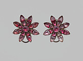 Pair of earrings, Silver, pink-foiled stone, European