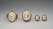 Bracelet (part of parure), Gold, meerschaum, Italian