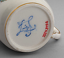 Cup (gobelet ‘couvert’) (part of a déjeuner service), Sèvres Manufactory (French, 1740–present), Soft-paste porcelain, French, Sevrès