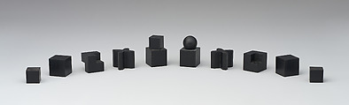 Chessmen (32) in box, Josef Hartwig (German, Munich 1880–1955 Frankfurt), Wood, German, Weimar