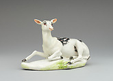 Recumbent doe, Pottery, British