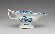 Sauceboat, Worcester factory (British, 1751–2008), Soft-paste porcelain, British, Worcester