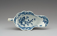 Sauceboat, Worcester factory (British, 1751–2008), Soft-paste porcelain, British, Worcester