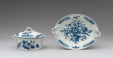 Butter dish with cover and stand, Worcester factory (British, 1751–2008), Soft-paste porcelain, British, Worcester