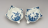 Pair of dishes, Worcester factory (British, 1751–2008), Soft-paste porcelain, British, Worcester
