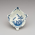 Pair of dishes, Worcester factory (British, 1751–2008), Soft-paste porcelain, British, Worcester